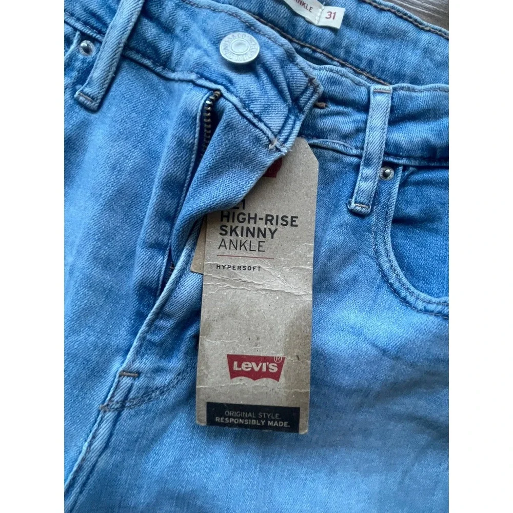 Levis 721 High Rise Skinny Ankle Jeans Light Wash Distressed Blue Size 31 NEW‎
